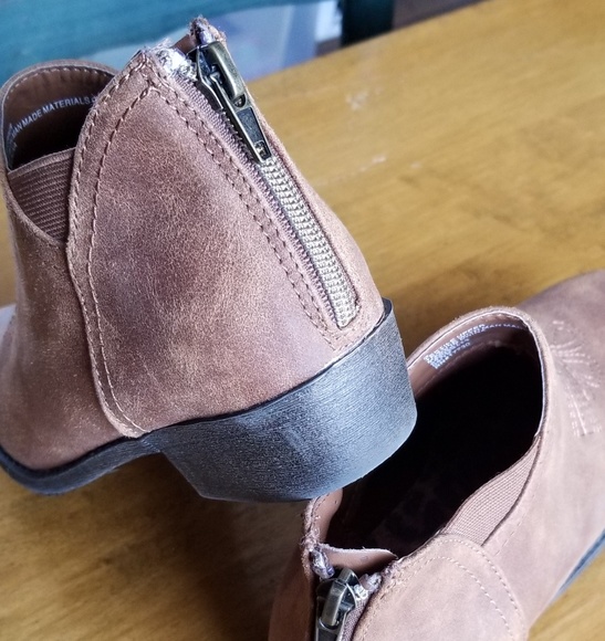 Booties - Picture 3 of 4